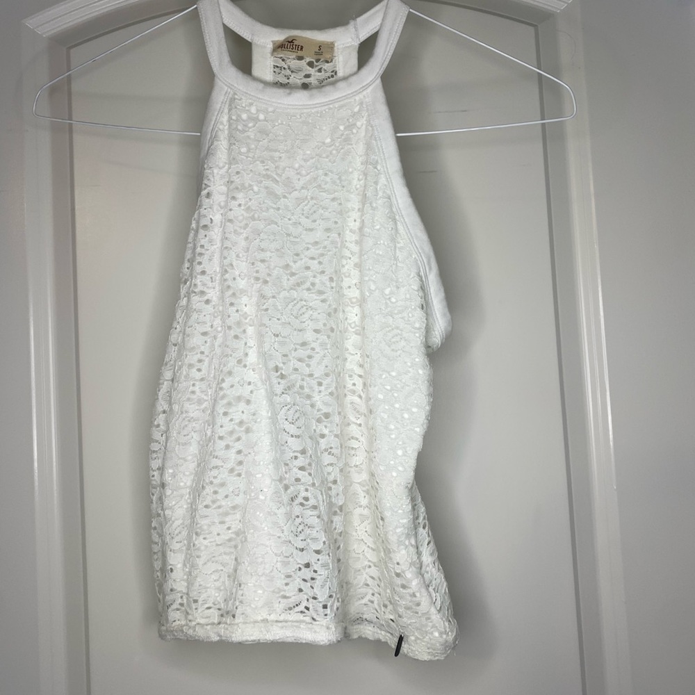 Flowered shirt with a see through back